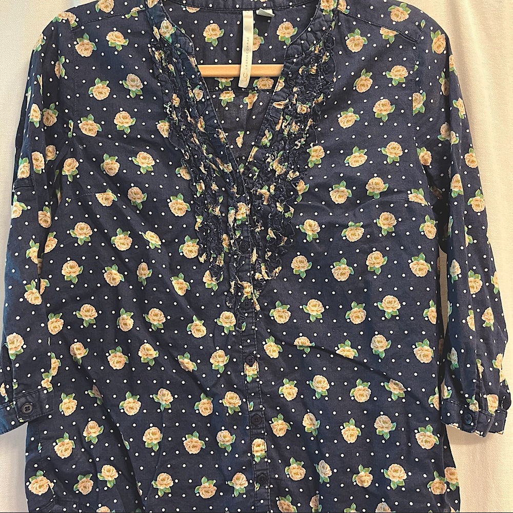 Lauren Conrad quarter sleeve blouse